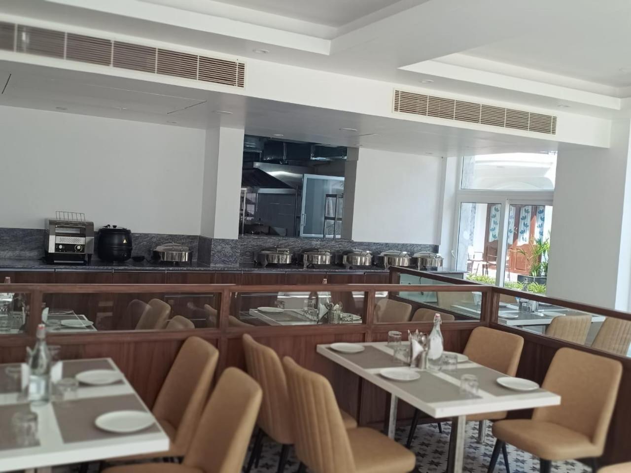 Le Miami Resort ポンディシェリ エクステリア 写真